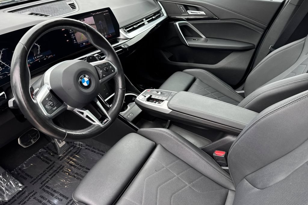 Used 2023 BMW X1 xDrive28i w/ M Sport Package AWD/4WD image 9
