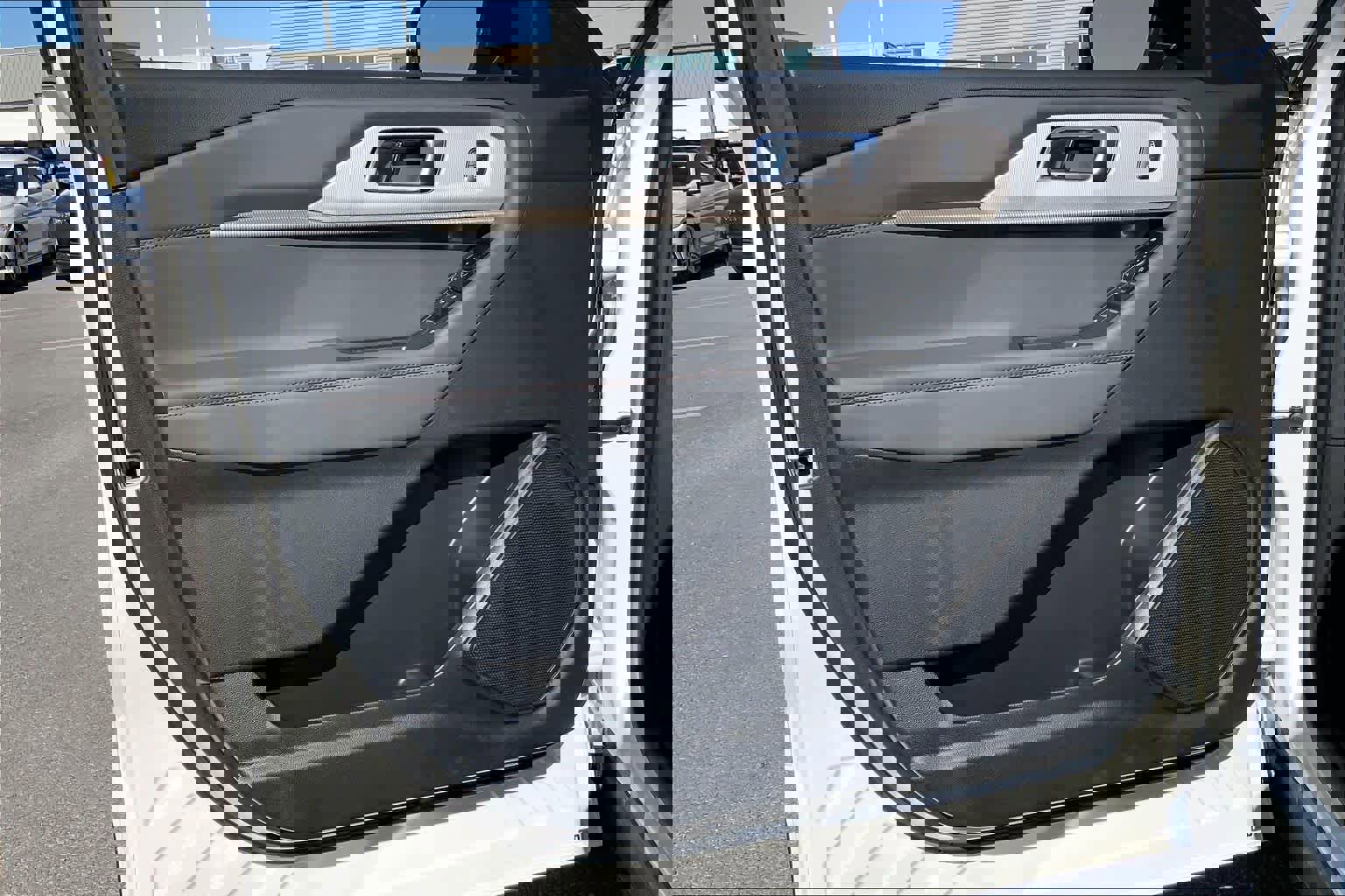 Certified 2025 Ford Explorer Active image 21