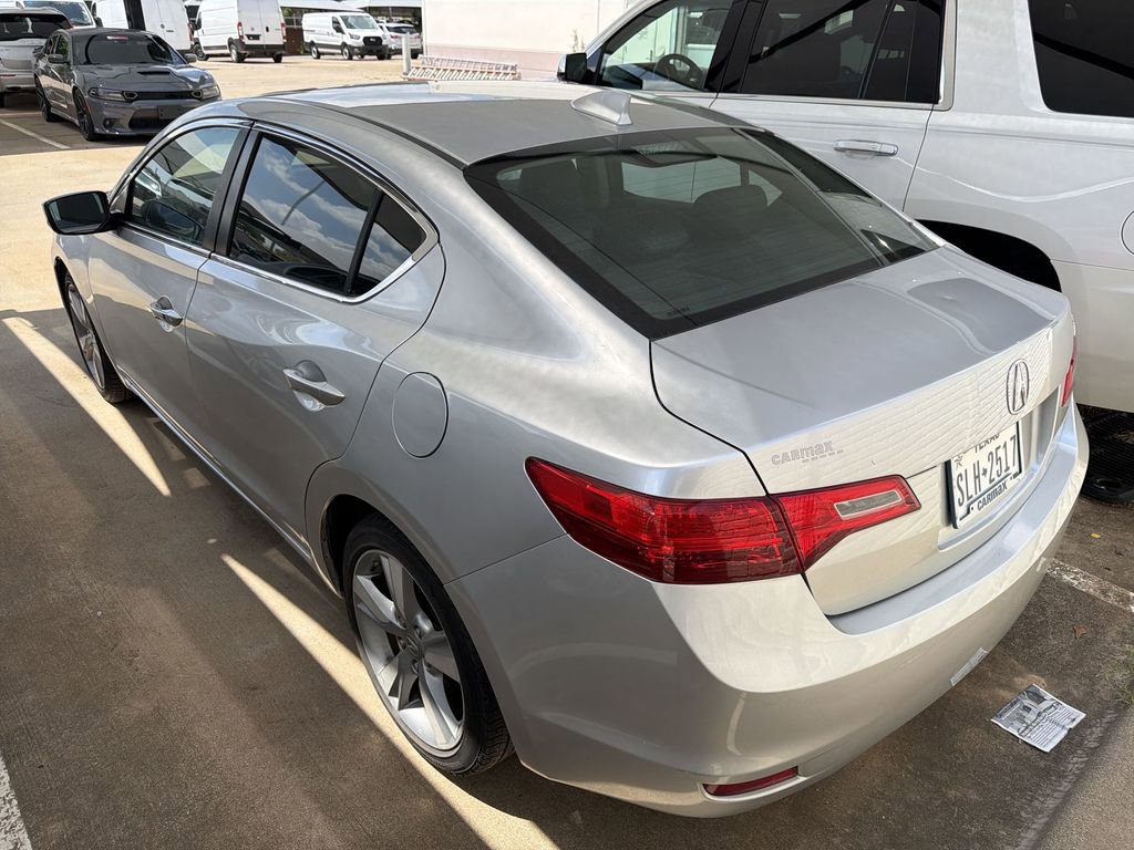 Used 2015 Acura ILX w/ Premium Package FWD image 4