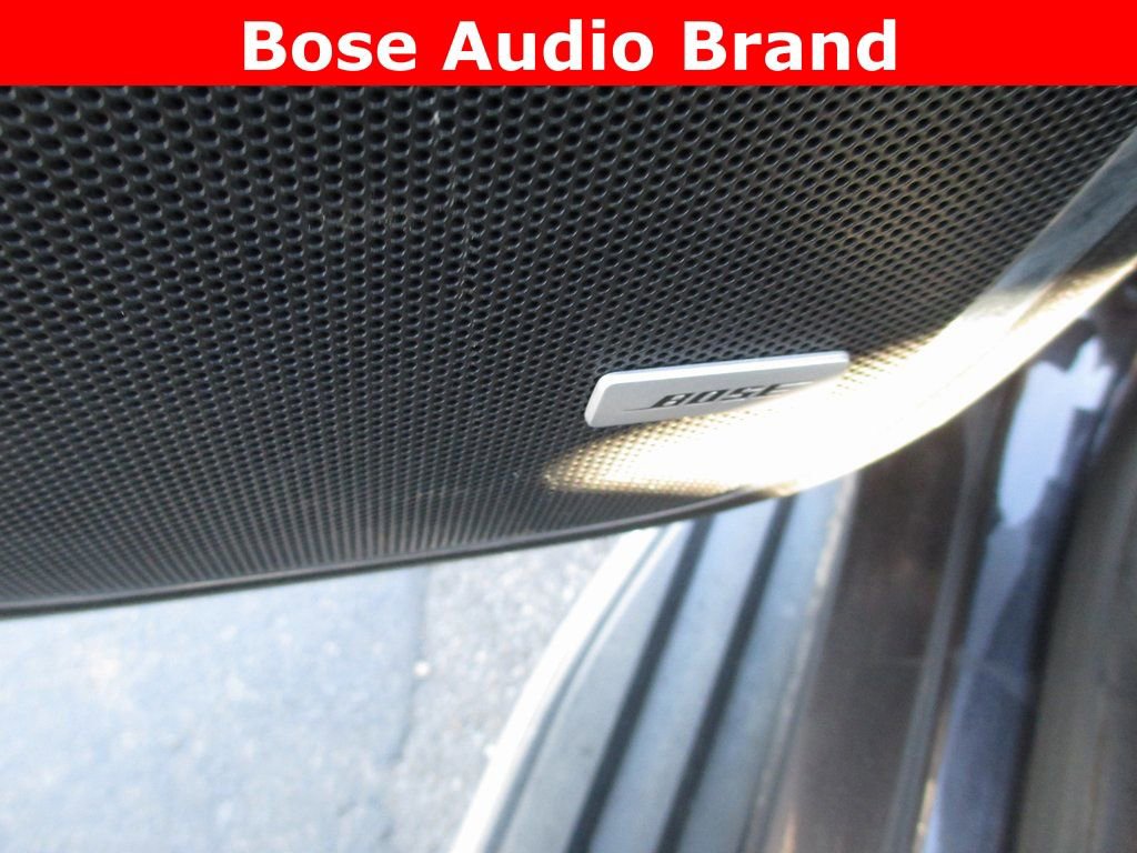 Used 2015 GMC Yukon SLT w/ Open Road Package image 17