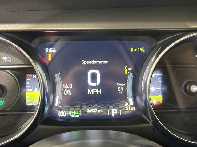 Used 2023 Jeep Wrangler Unlimited w/ Convenience Group image 18