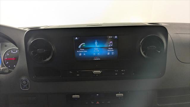 Used 2022 Mercedes-Benz Sprinter 1500 image 18
