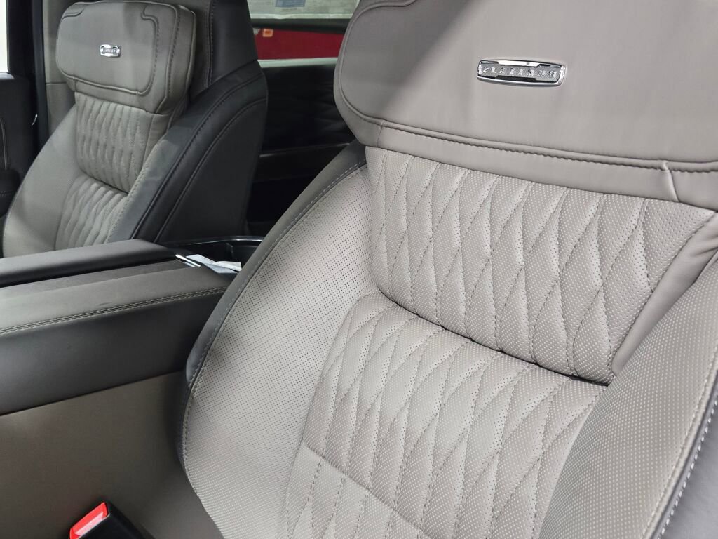 New 2026 Ford F450 Platinum w/ Platinum Plus Package image 22