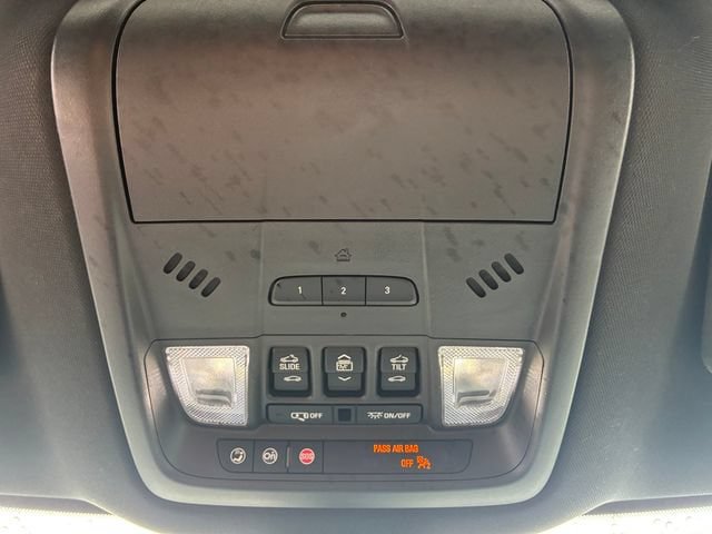 Used 2022 Buick Enclave Essence w/ Experience Buick Package AWD/4WD image 32