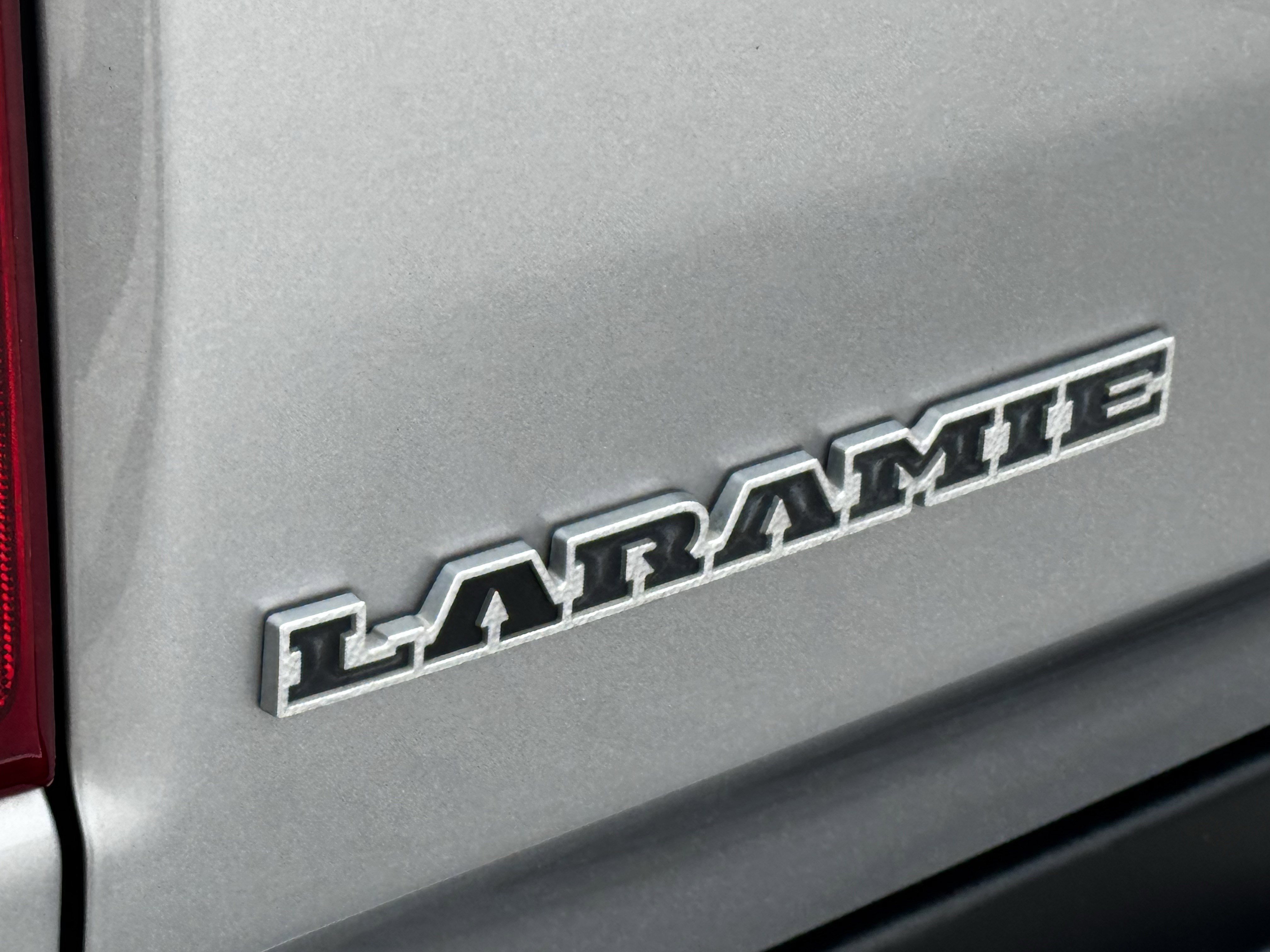 Used 2022 RAM 1500 Laramie image 12