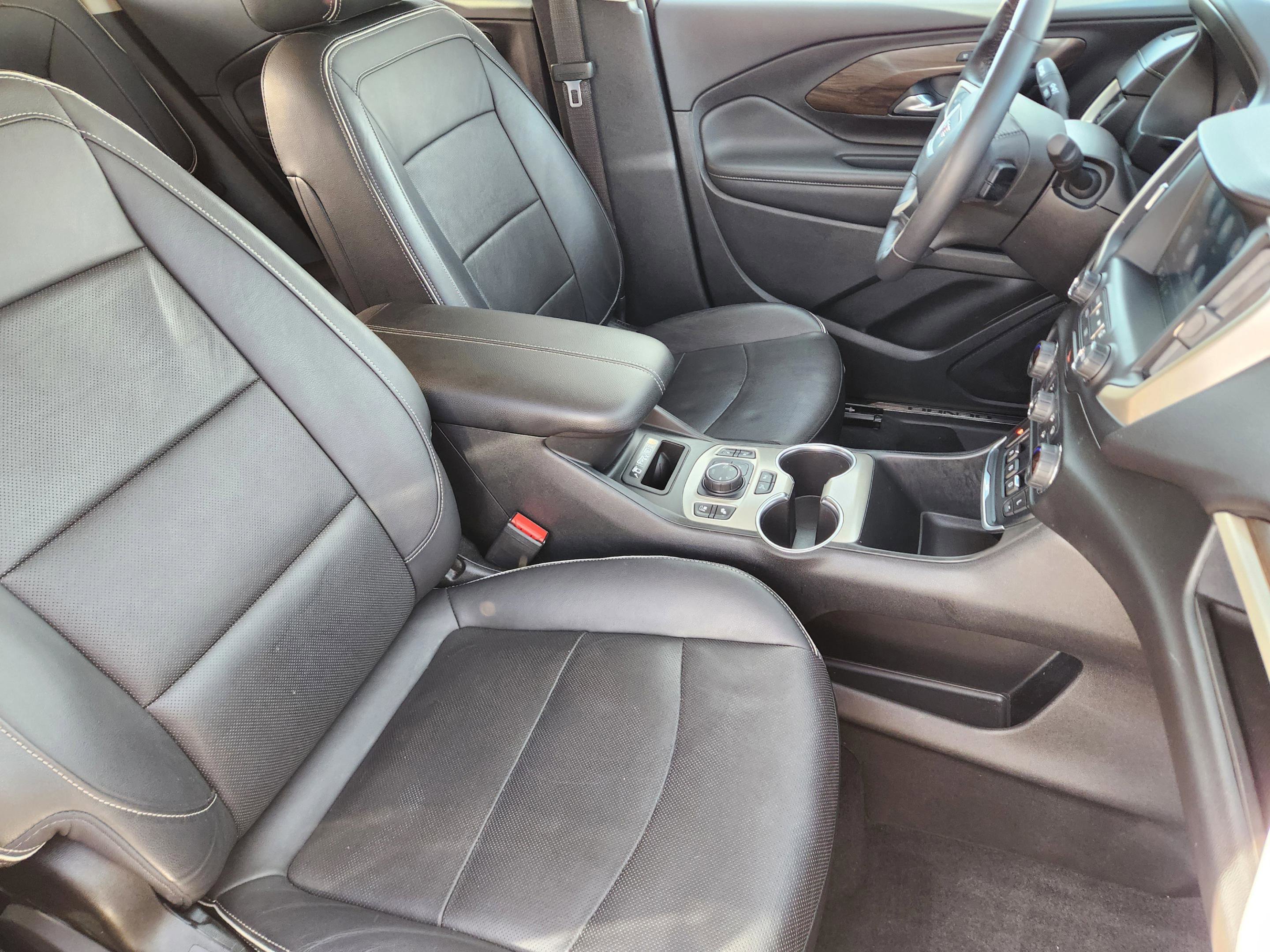 Used 2018 GMC Terrain Denali w/ Advanced Safety Package AWD/4WD image 15