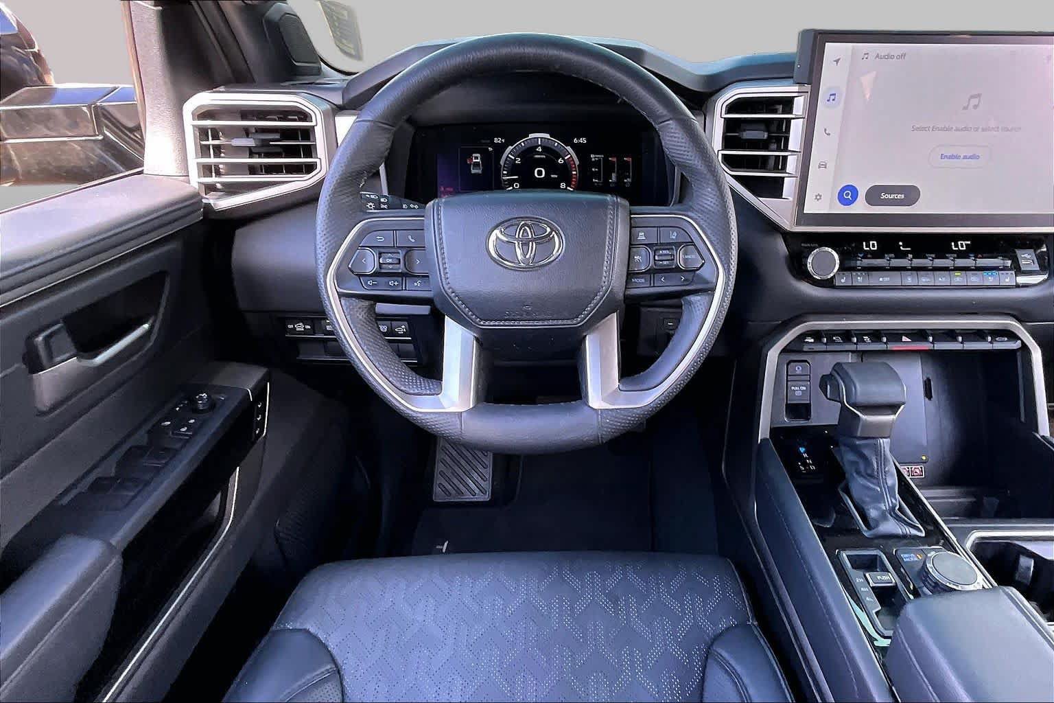Used 2025 Toyota Tundra Limited AWD/4WD image 5