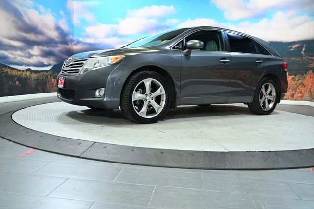 Used 2012 Toyota Venza XLE image 3