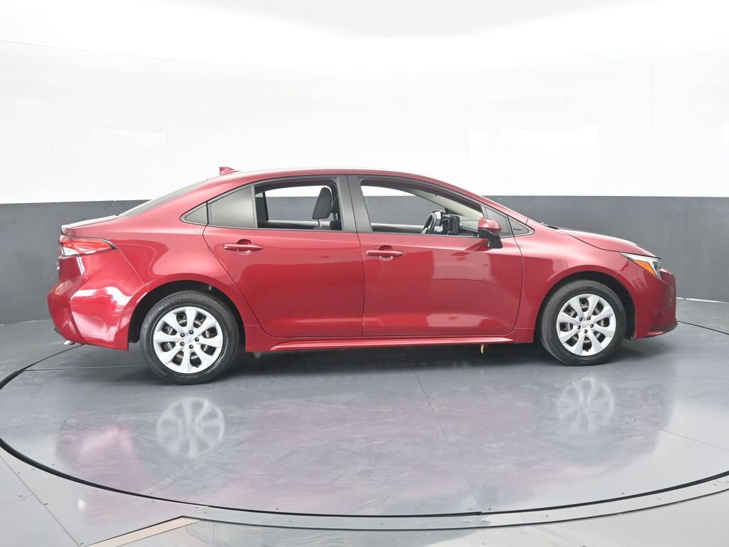Used 2023 Toyota Corolla Hybrid Sedan image 7