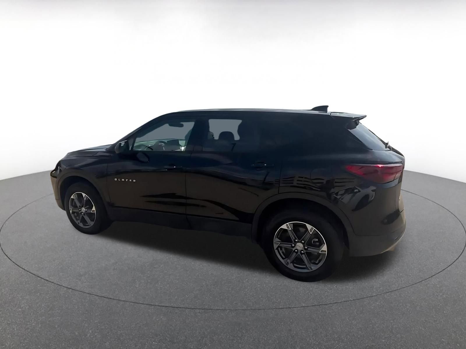 Used 2025 Chevrolet Blazer LT image 10