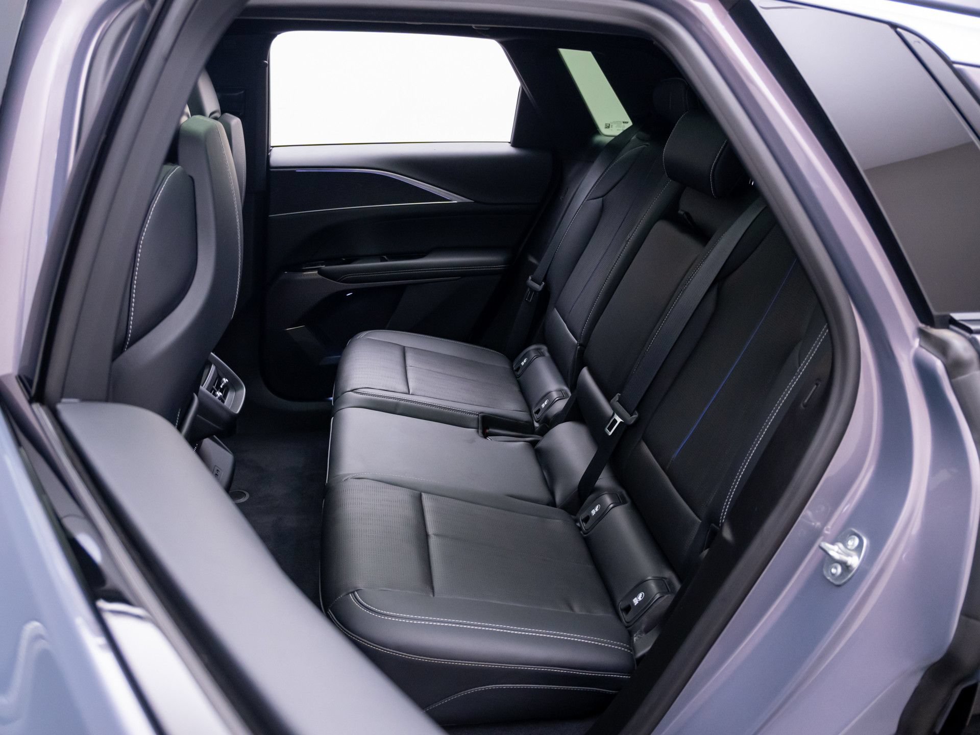 Certified 2024 Cadillac Lyriq Luxury w/ LPO, Floor Liner Package AWD/4WD image 21