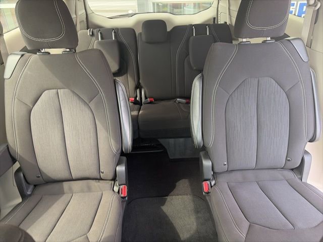 Used 2024 Chrysler Voyager LX FWD image 22