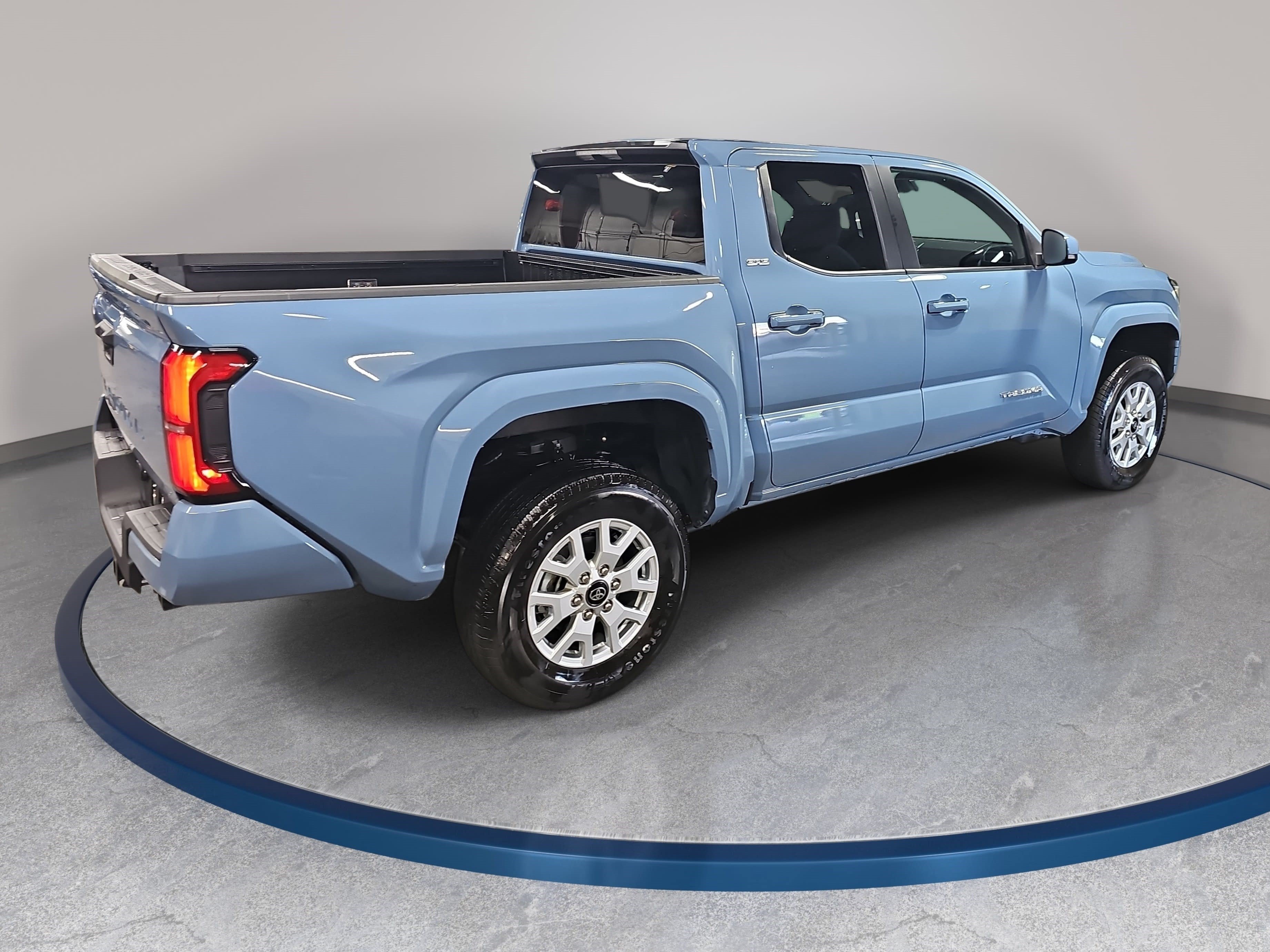 Used 2026 Toyota Tacoma SR5 RWD image 5