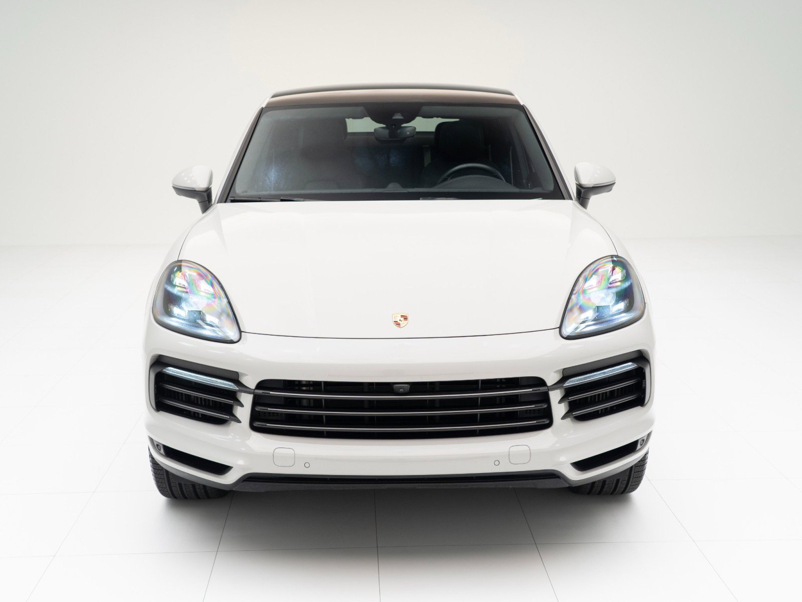 Certified 2022 Porsche Cayenne Platinum Edition image 6