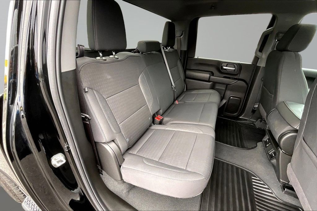 Used 2025 Chevrolet Silverado 2500 Custom w/ Custom Value Package image 26