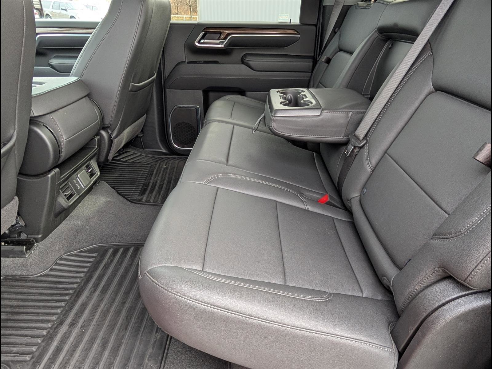 Used 2025 Chevrolet Silverado 2500 LT image 13