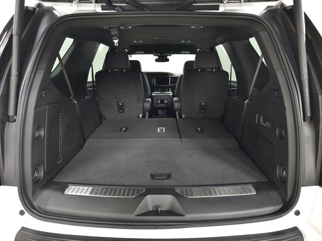 Used 2024 GMC Yukon Denali AWD/4WD image 7