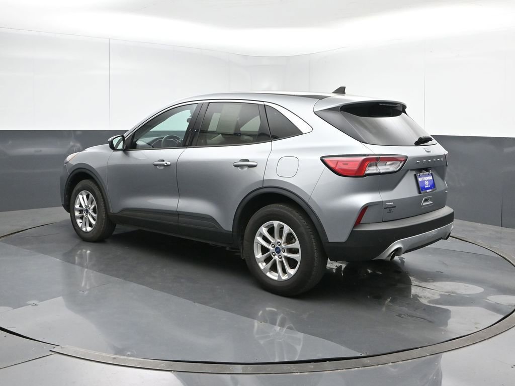 Used 2021 Ford Escape SE image 4