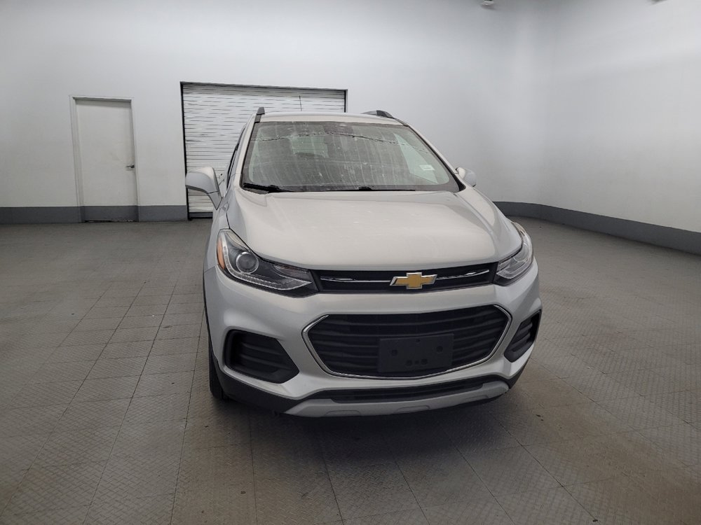Used 2019 Chevrolet Trax LT w/ LT Convenience Package FWD image 14
