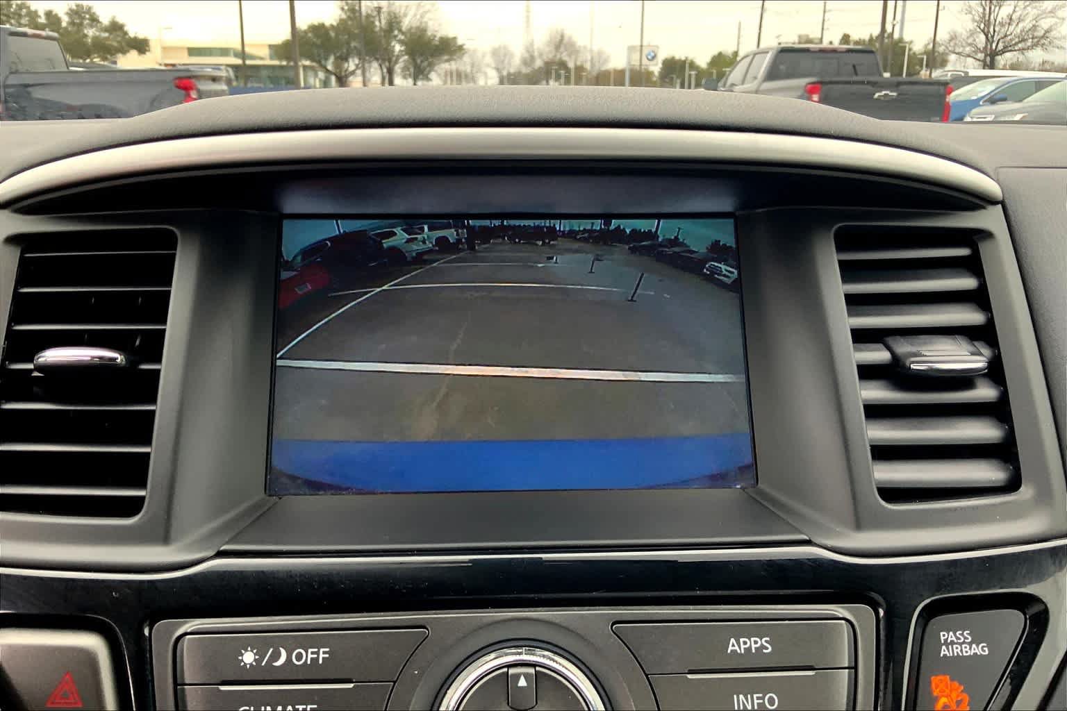 Used 2020 Nissan Pathfinder SV FWD image 26