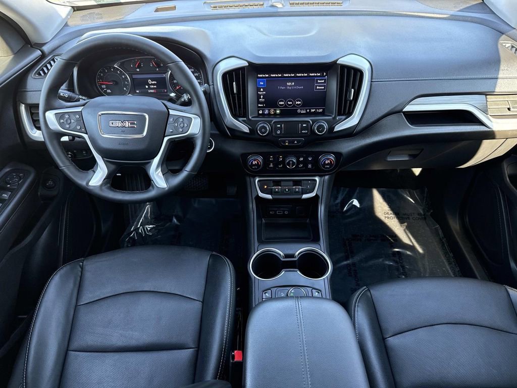 Used 2024 GMC Terrain SLT image 19