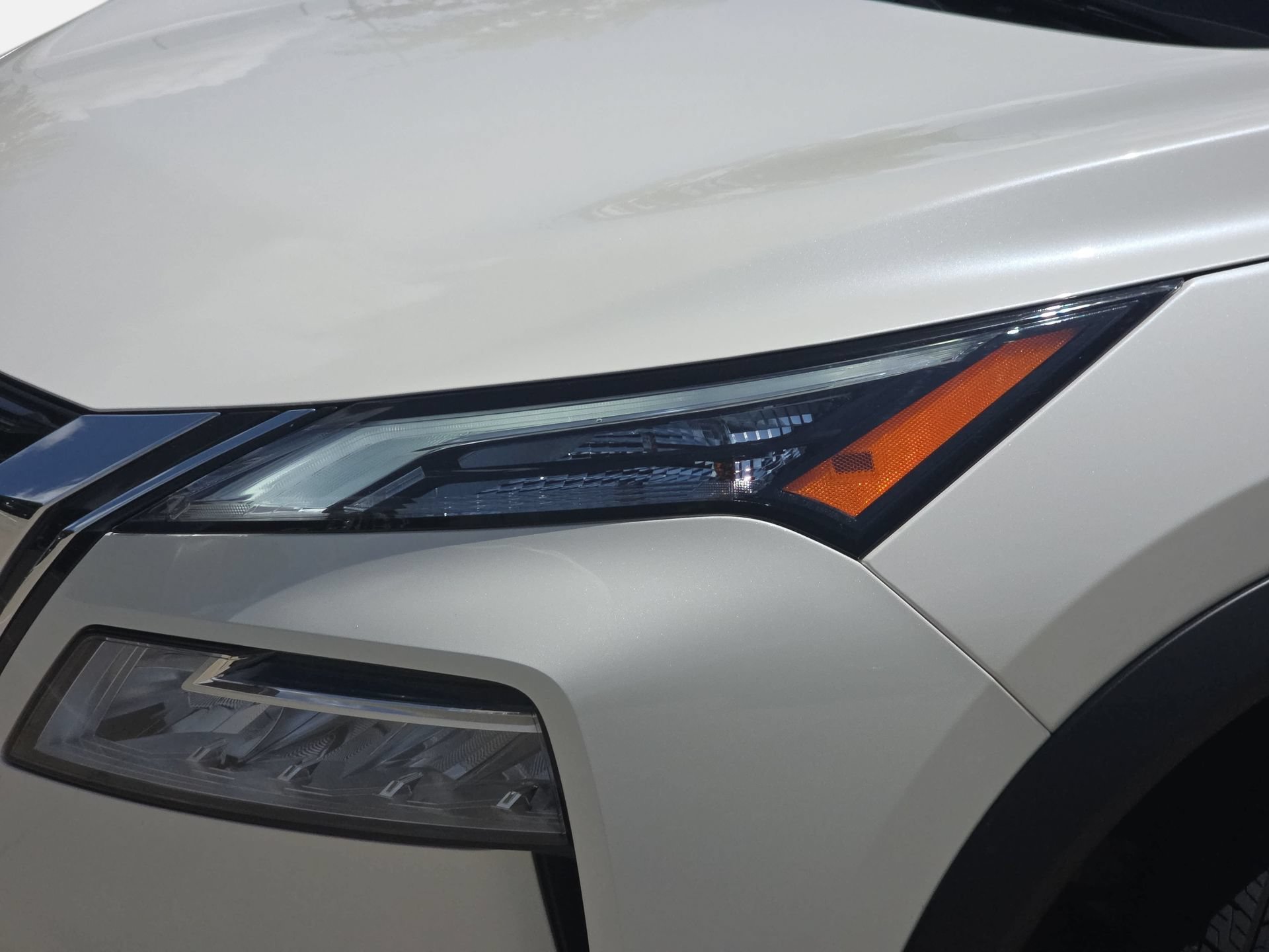 Used 2023 Nissan Rogue SV FWD image 27