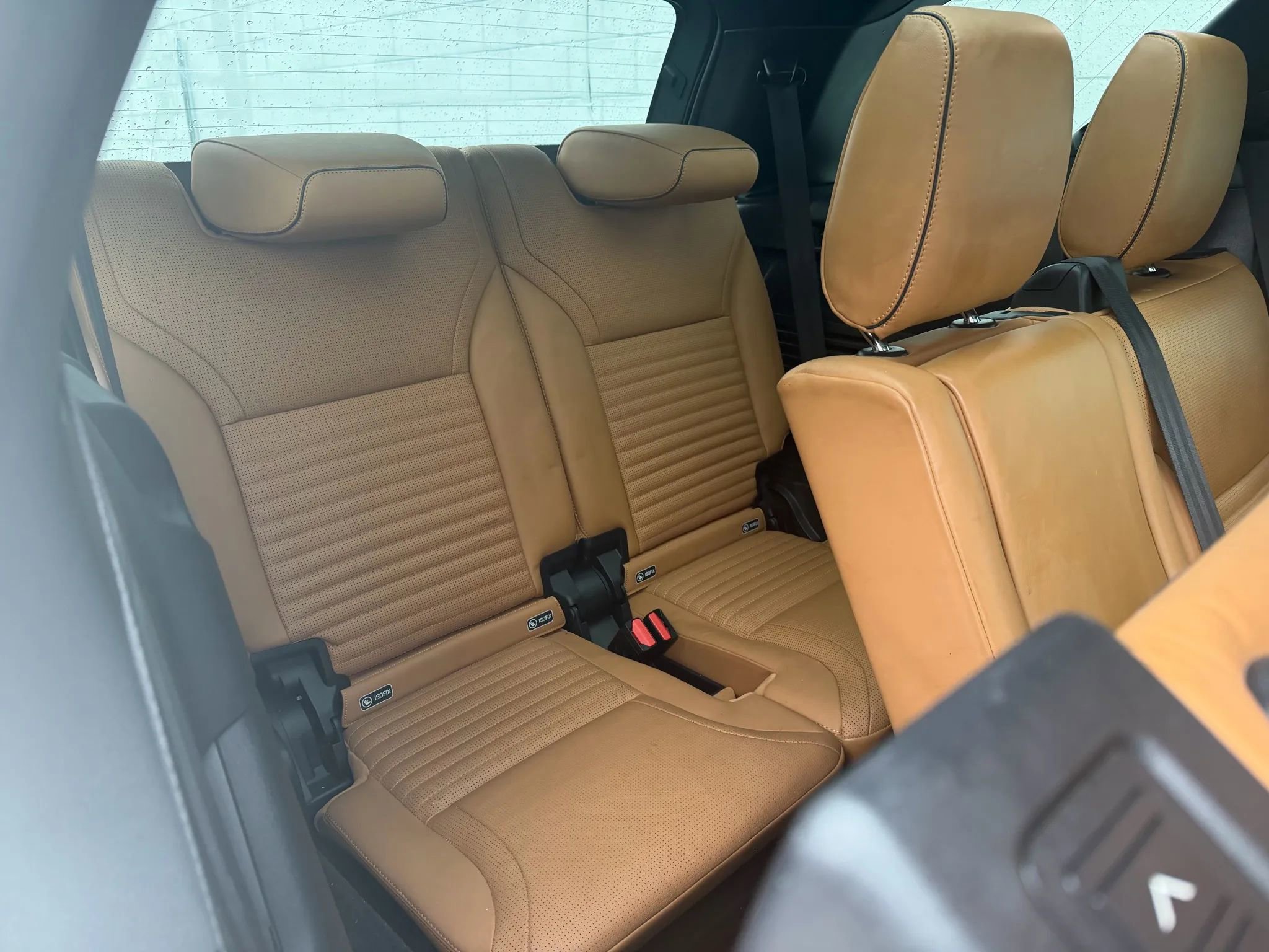 Used 2018 Land Rover Discovery HSE image 22