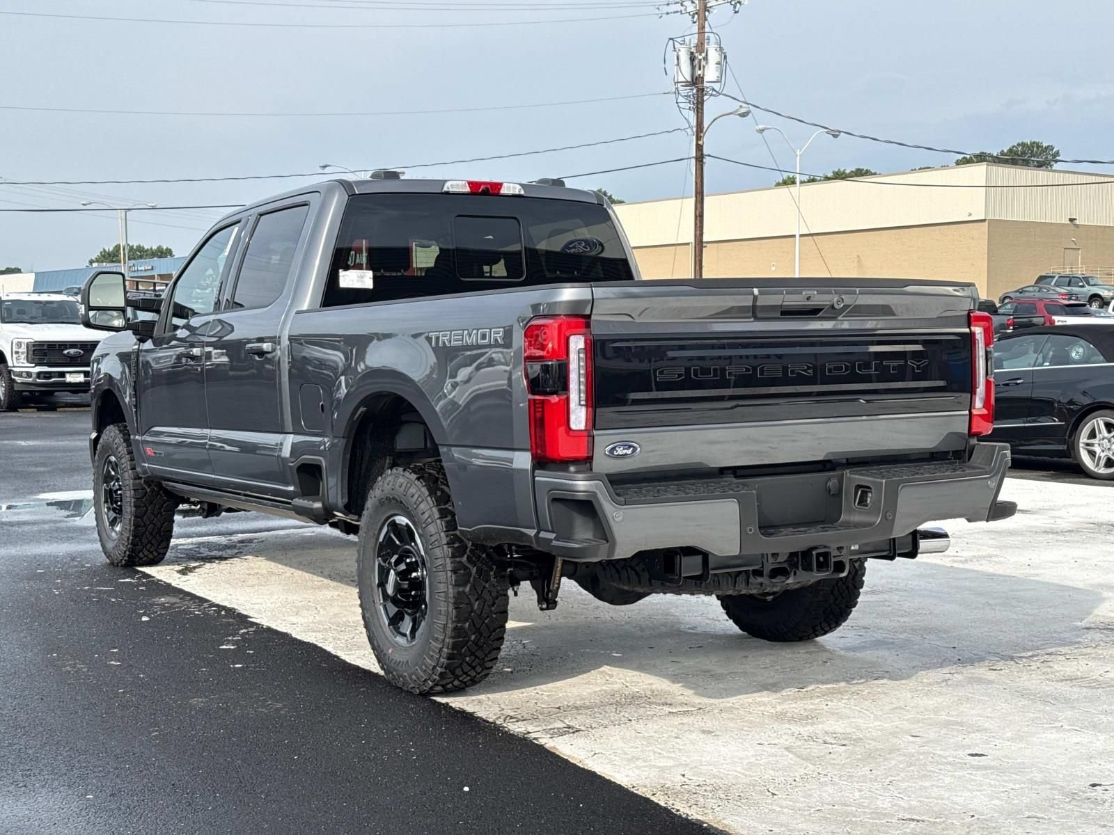 New 2026 Ford F350 Platinum w/ Tremor Off-Road Package AWD/4WD image 5