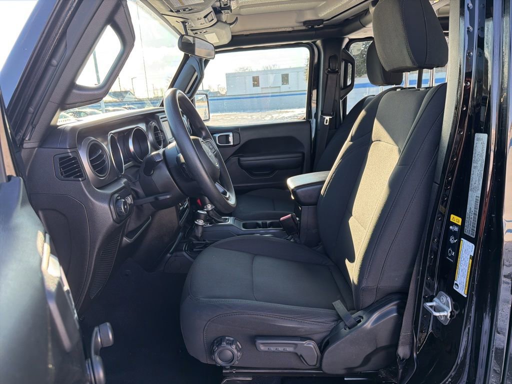 Used 2021 Jeep Wrangler Unlimited Sport image 17