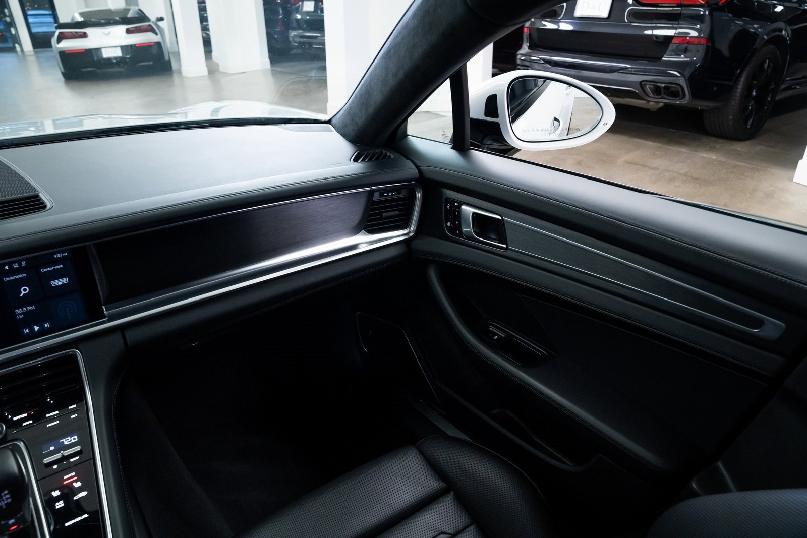 Used 2019 Porsche Panamera Turbo image 10