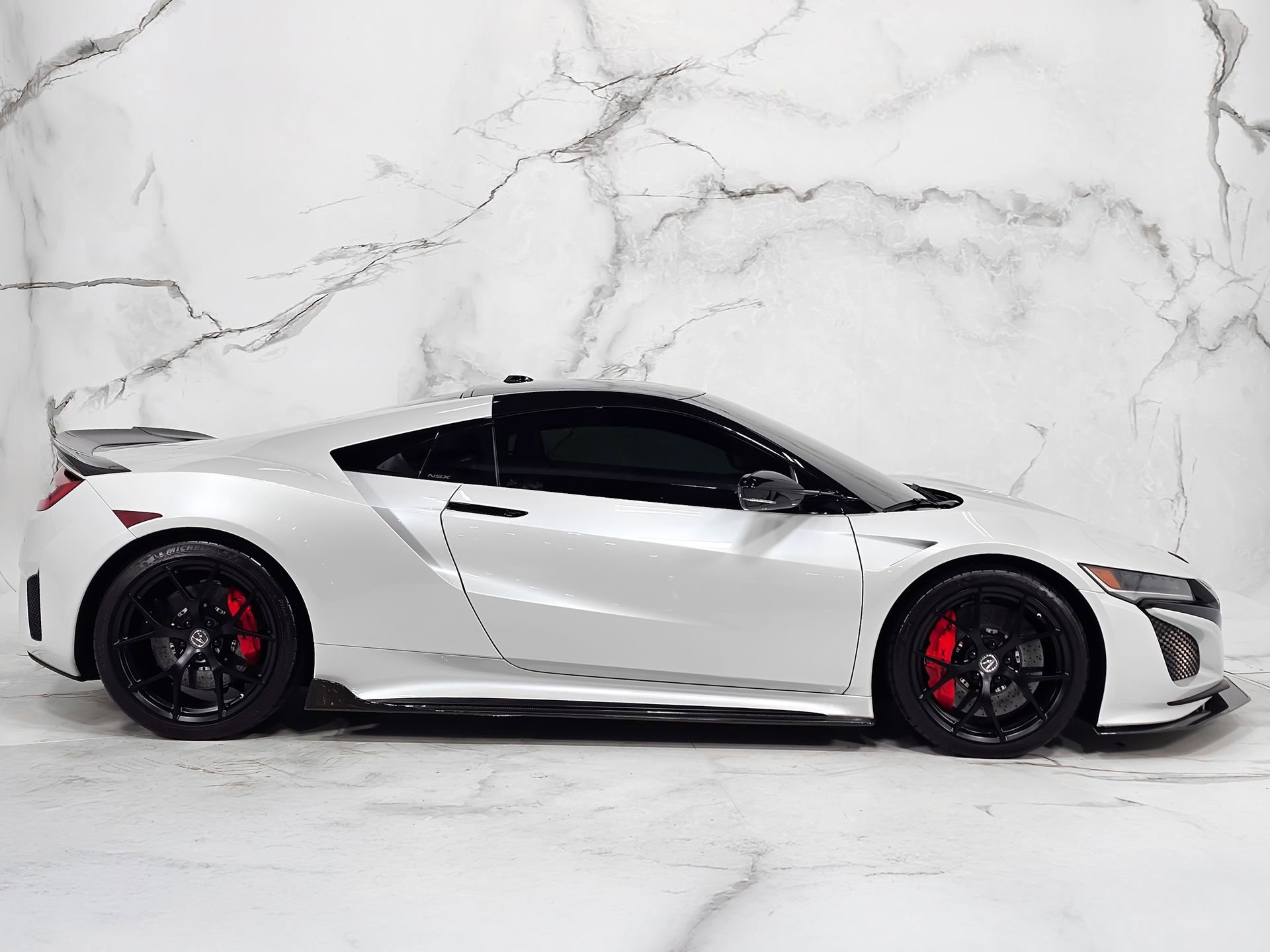 Used 2017 Acura NSX AWD/4WD image 13