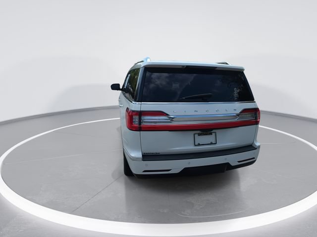 Used 2020 Lincoln Navigator Reserve w/ Luxury Package AWD/4WD image 6
