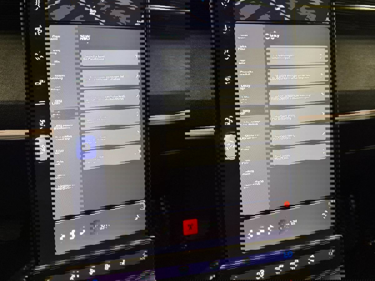 Used 2023 Fisker Ocean Extreme image 18