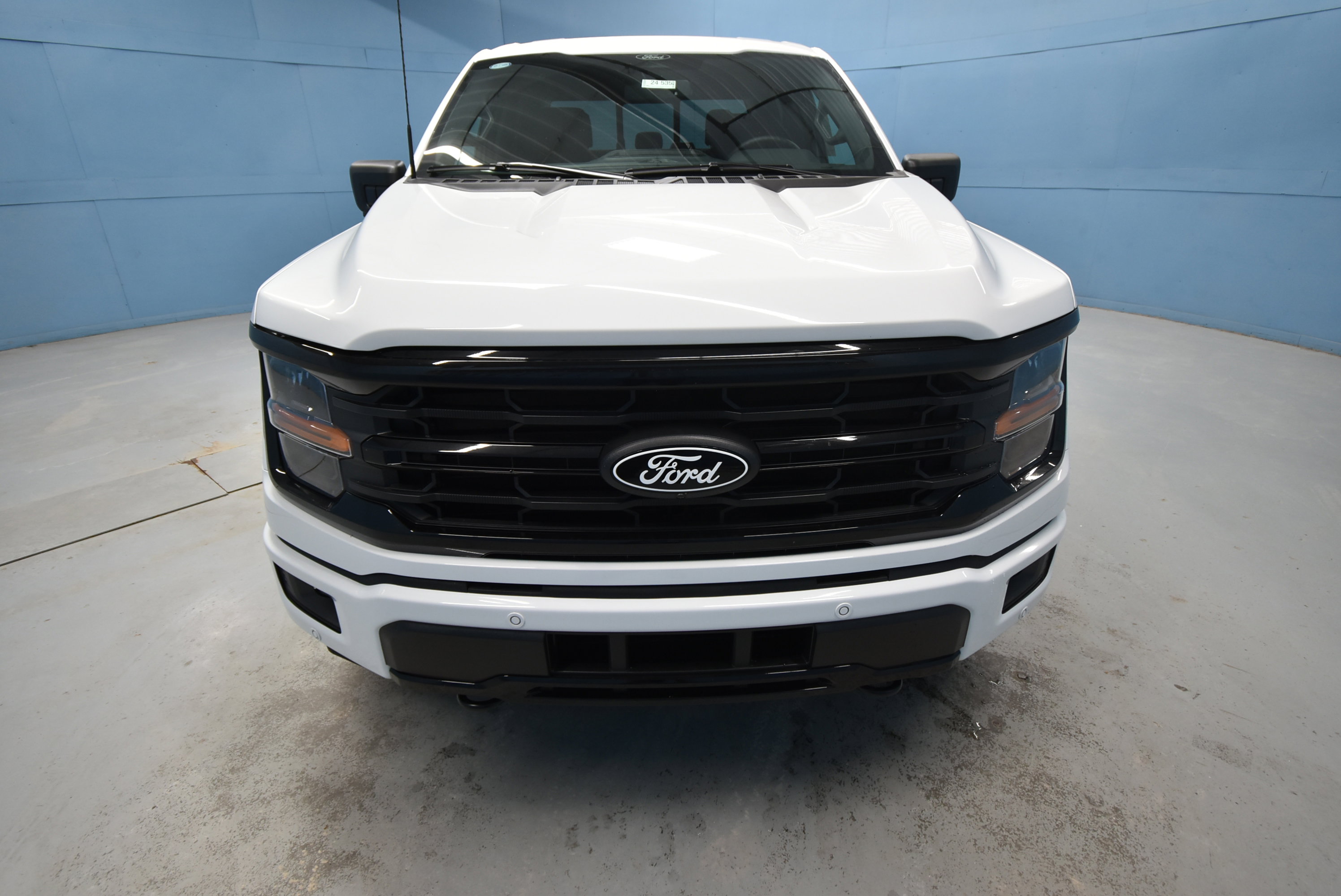 New 2025 Ford F150 XLT w/ Equipment Group 302A MID image 21