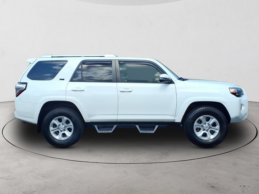 Used 2018 Toyota 4Runner SR5 Premium AWD/4WD image 4