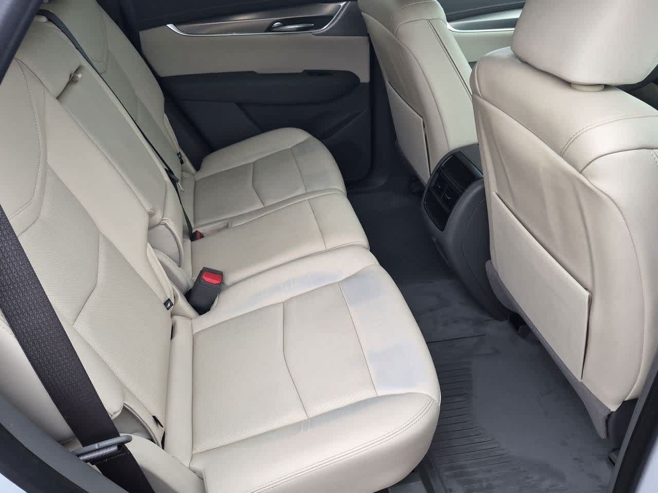 Used 2024 Cadillac XT5 Premium Luxury w/ LPO, Floor Liner Package AWD/4WD image 21