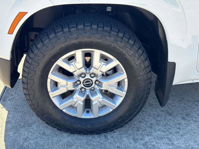 Used 2023 Nissan Frontier SV w/ SV Convenience Package image 5