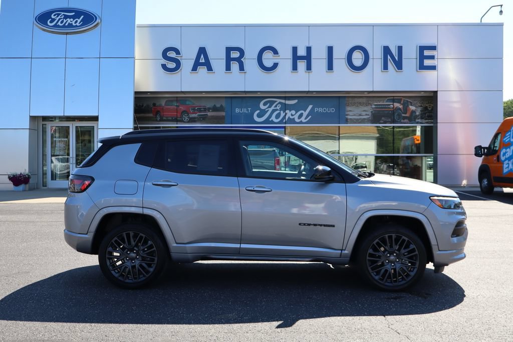 Used 2022 Jeep Compass High Altitude AWD/4WD image 2