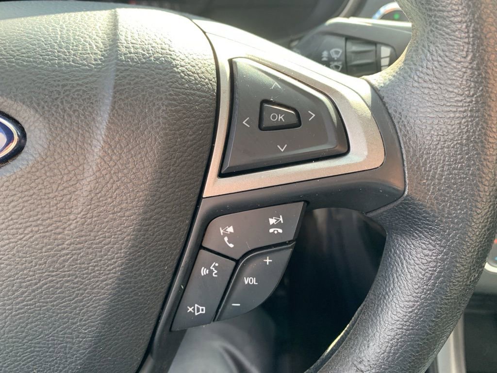 Used 2018 Ford Fusion SE w/ Fusion SE Technology Package image 23