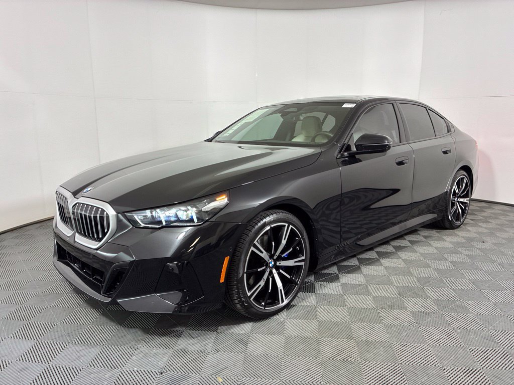 Certified 2026 BMW 530i w/ M Sport Package RWD image 2