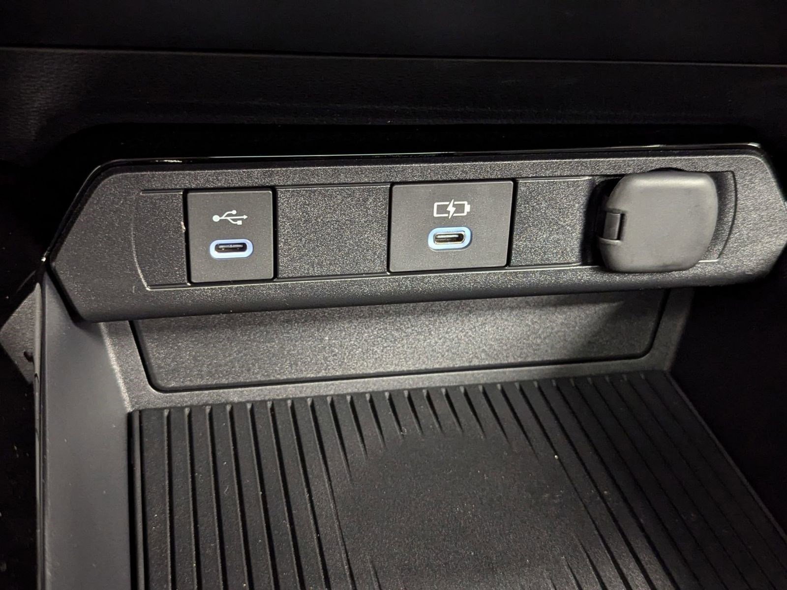 New 2026 Toyota Prius Plug-In Hybrid image 27