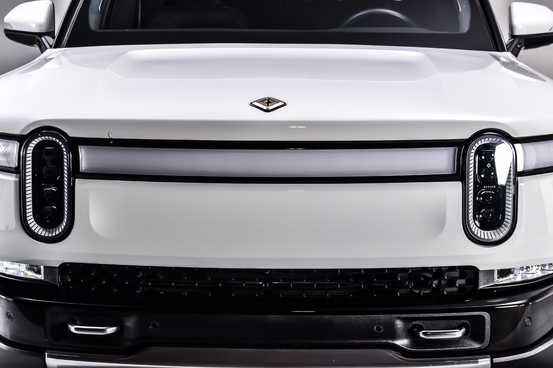 Used 2023 Rivian R1T Adventure Quad AWD/4WD image 7