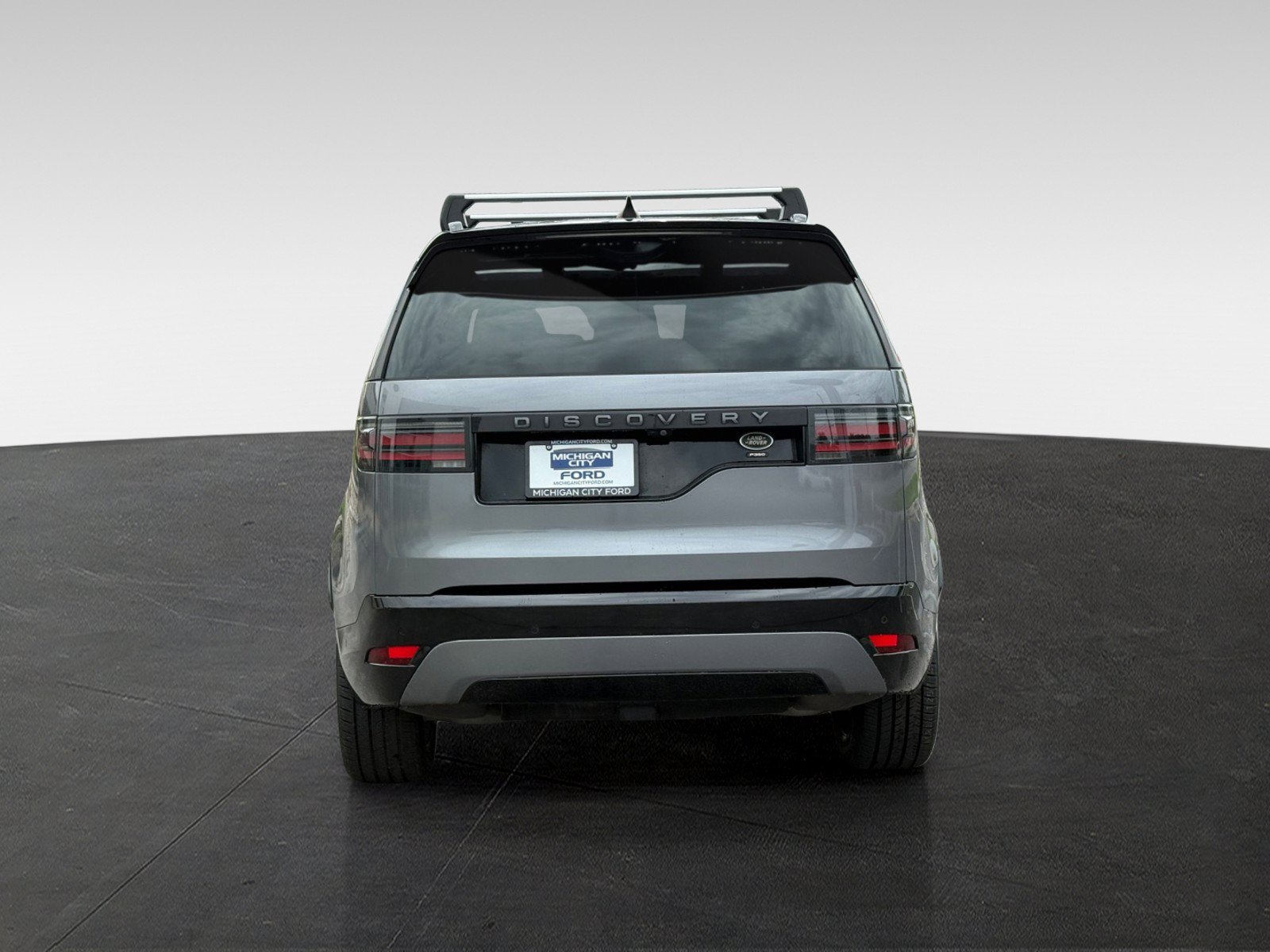 Used 2022 Land Rover Discovery S R-Dynamic AWD/4WD image 6