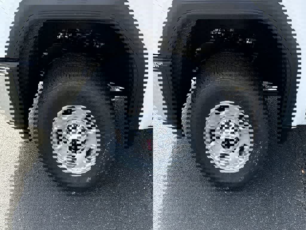 New 2024 GMC Sierra 2500 Pro w/ Convenience Package image 21