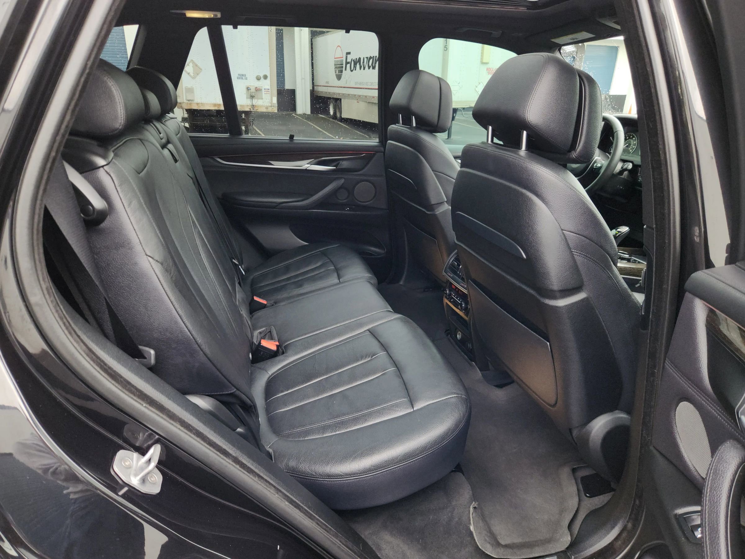 Used 2016 BMW X5 xDrive50i w/ M Sport AWD/4WD image 21