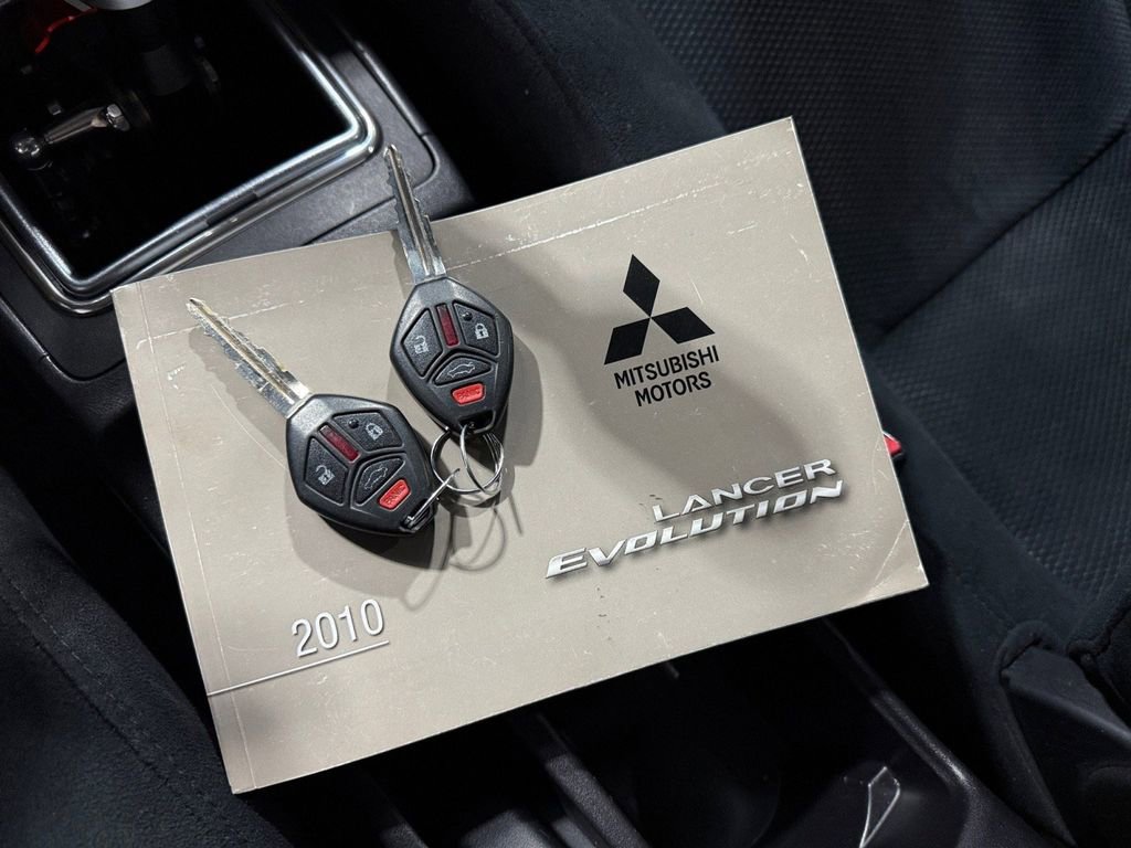 Used 2010 Mitsubishi Lancer Evolution GSR image 39