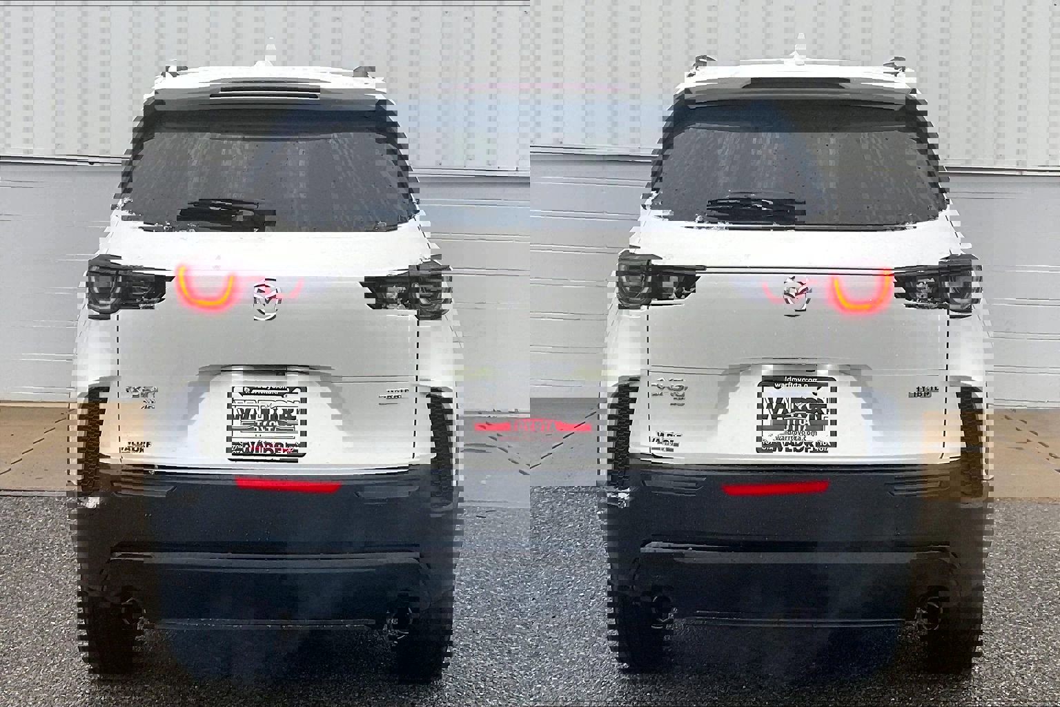 Used 2025 MAZDA CX-50 AWD 2.5 Hybrid w/ Premium Pkg image 5