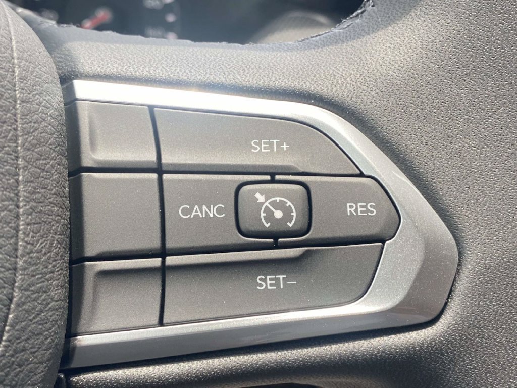 New 2026 Jeep Compass Latitude AWD/4WD image 23