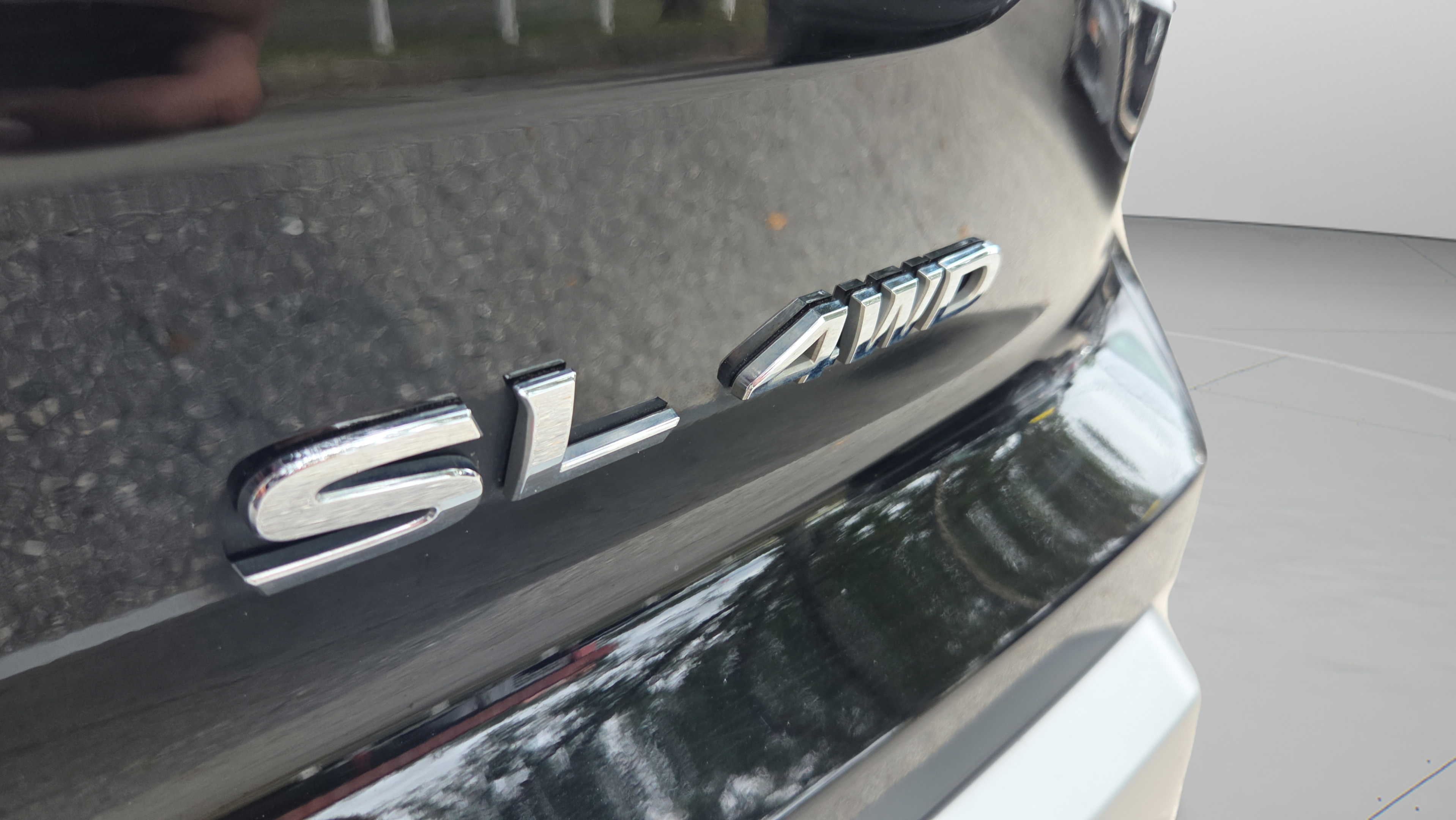 Used 2025 Nissan Pathfinder SL AWD/4WD image 17