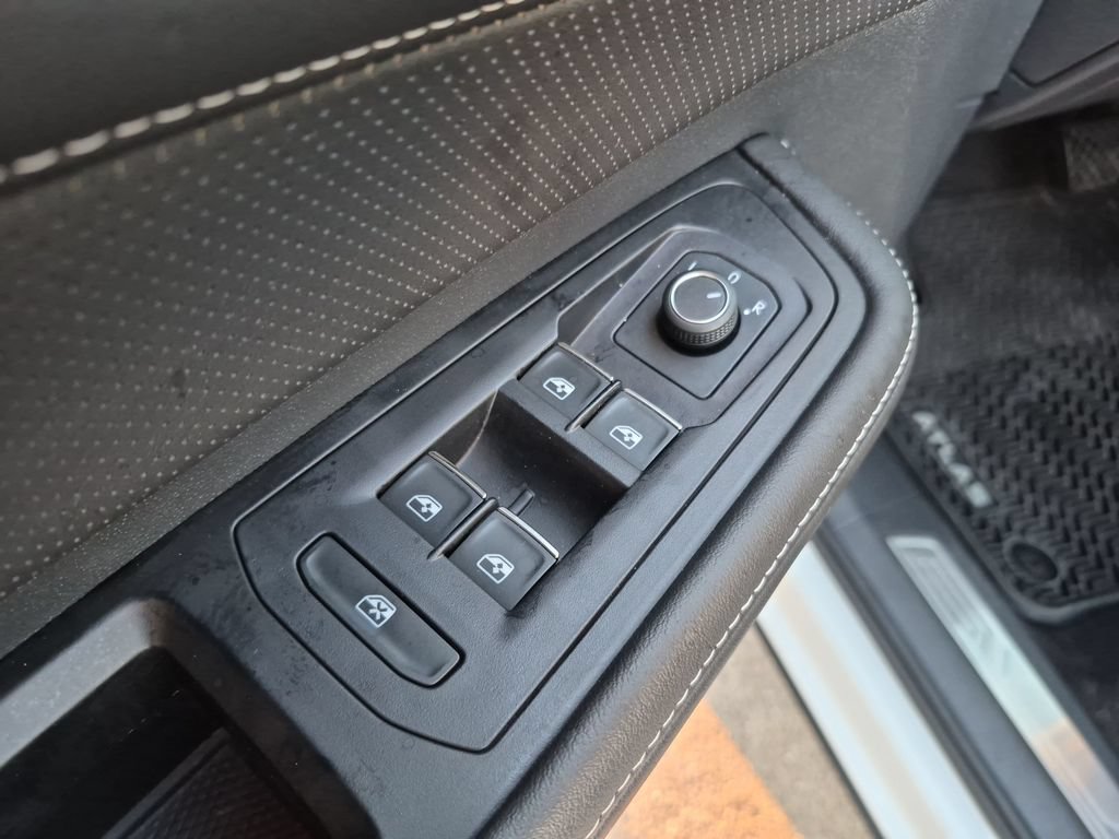 Used 2024 Volkswagen Atlas SE FWD image 20
